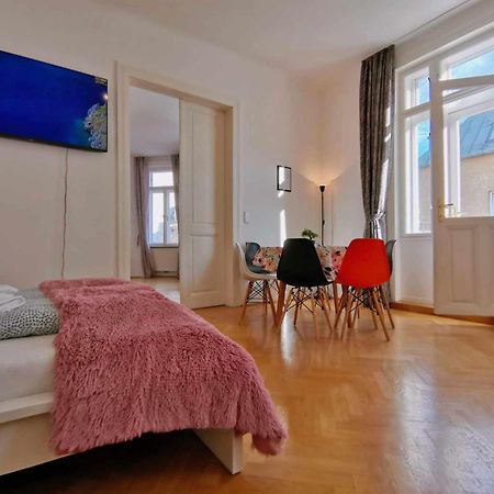 Central And Round 3 Minutes To City Shopping Center And Schoenbrunn Palace Вена Экстерьер фото